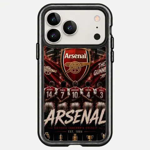 Design Arsenal – London Tower Bridge + Legends